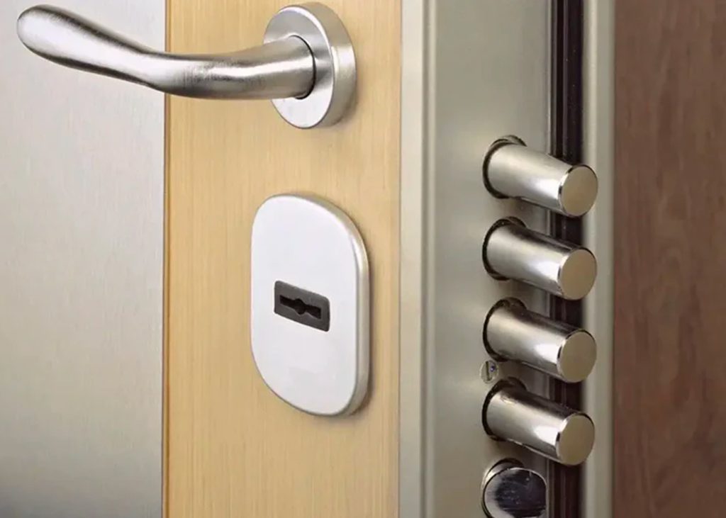 Cerradura multipunto